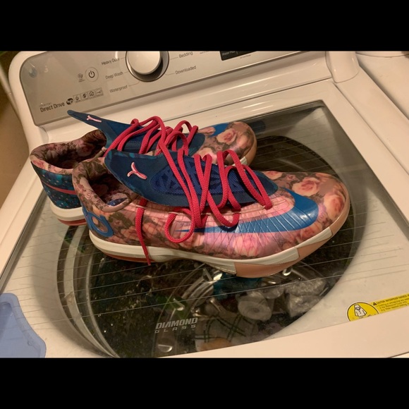 Men’s shoes